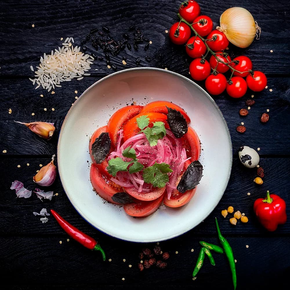 აჩიჩუკი (პომიდორი + ხახვი)